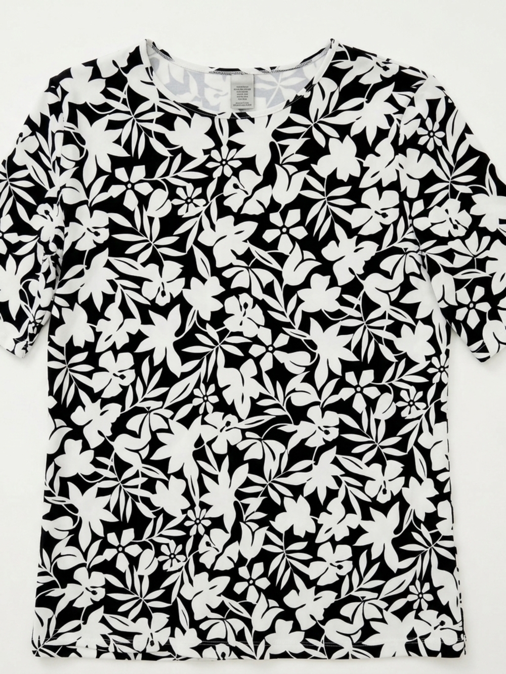 Lands' End Black and White Floral Short Sleeve SPF Shirt Woman's Large #169